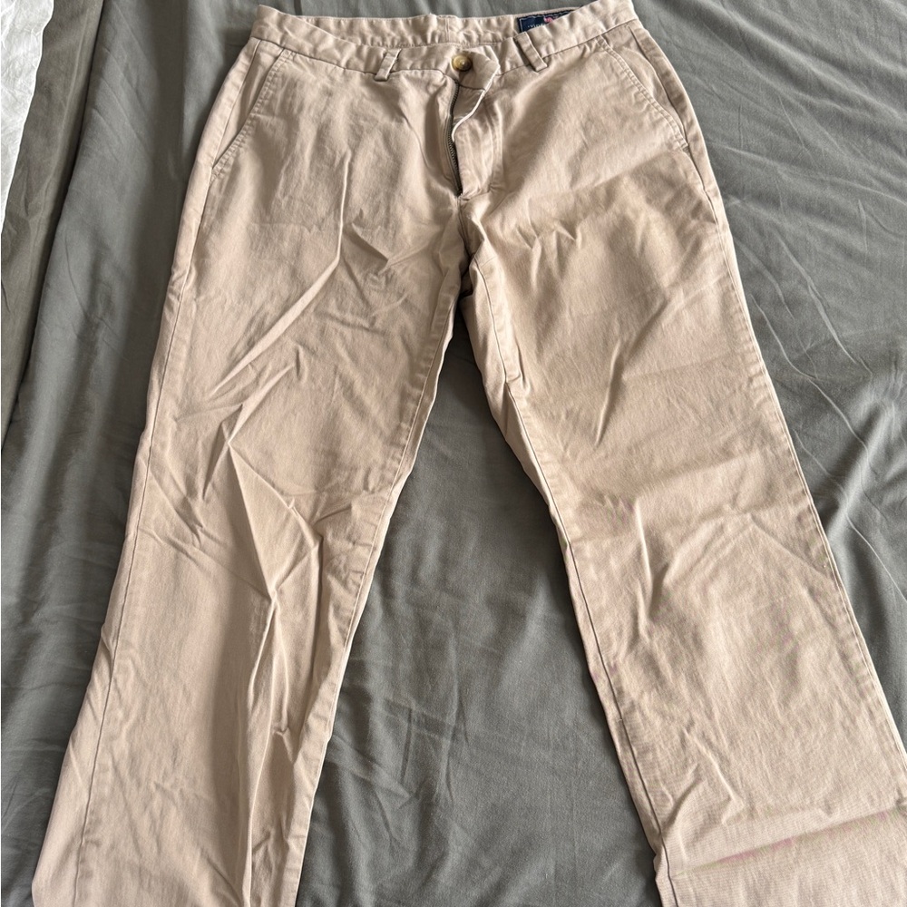 Vineyard Vines Khaki’s
